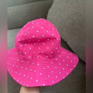 Carter’s toddler sun hat. Excellent condition